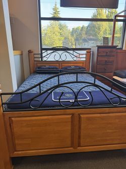 Close Out Queen Wood Frame Only! 