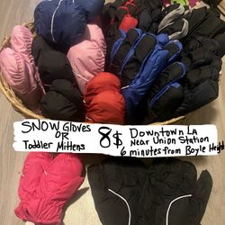 Snow Gloves For ADULT OR TODDLER MITTENS 8$ Each