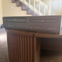 PARTS & REPAIR - Magnavox VCR + DVD Player Combo