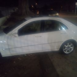 Mercedes Benz 2003 Class C