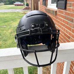 F7 VTD football helmet no chinstrap