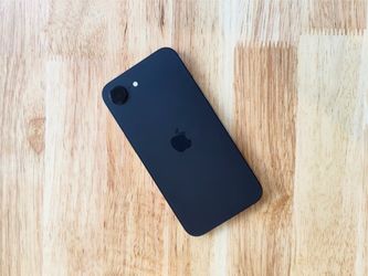 Iphone 16 with charger and case carrier locked boost mobile