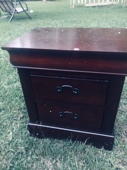 Cherry finish nightstand