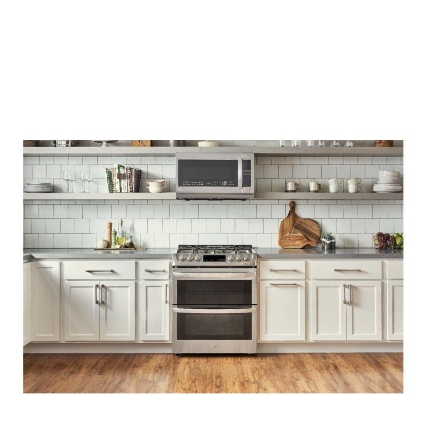 MICROWAVE.! -Easy Install  ABOVE STOVE-LG-1000w-Sensor cooking-incl. ductless Vent