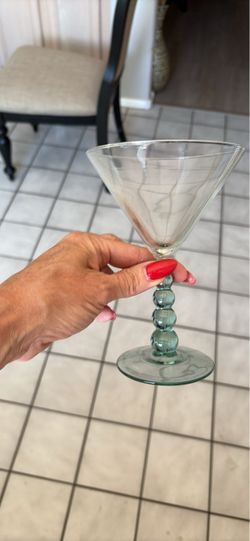4 martini glasses
