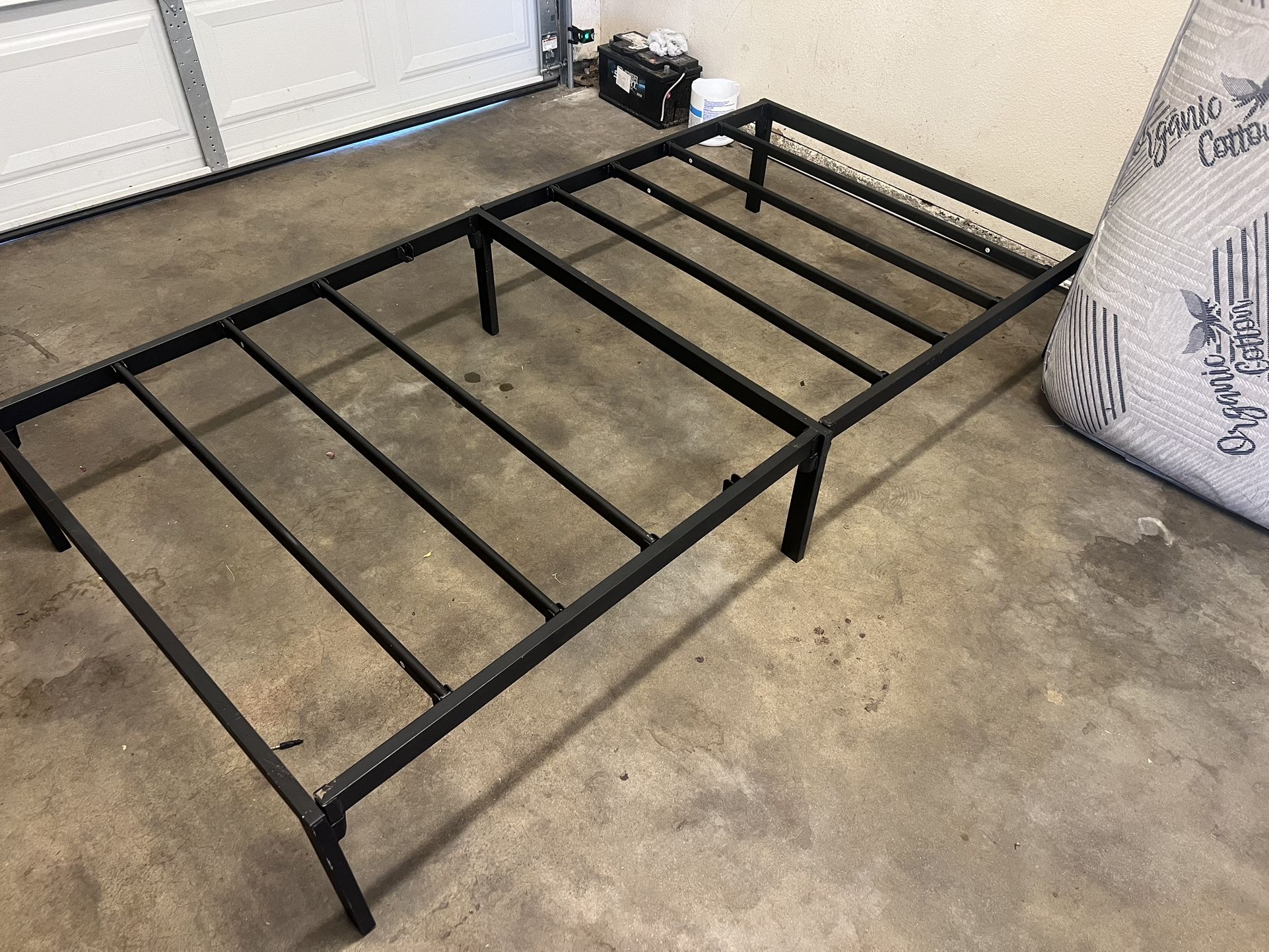 Twin bed frame very sturdy