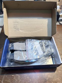 Detroit Axle P-1169 Front Ceramic Brake Pads