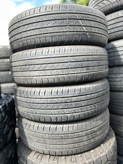 Vendo Set De Llantas 225/65R17 Marca CONTINENTAL 