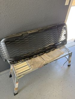 21-23 F150 Black Grille