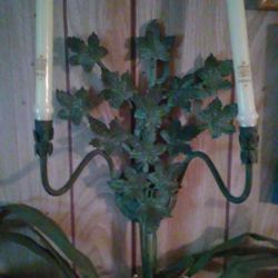 GREEN WALL TAPER CANDLE HOLDER.
