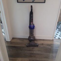 Dyson Vaccum