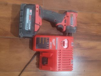 MILWAUKEE DRILL BATERY 6.0