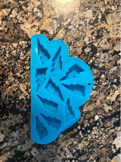 Free ice cube tray - lightning bolt shape