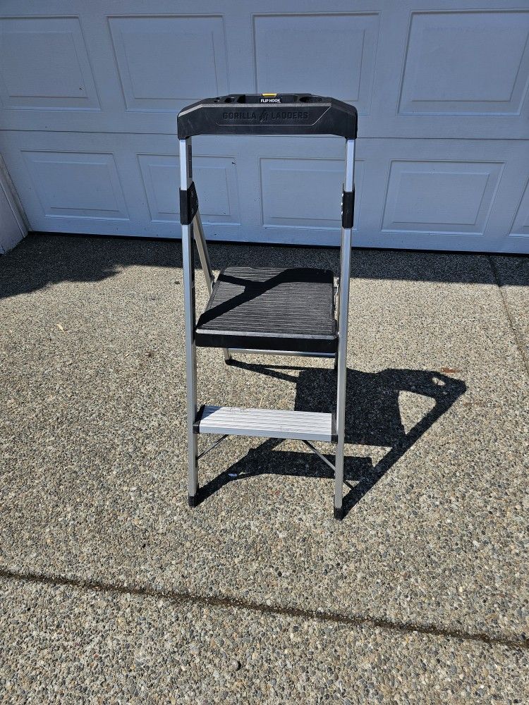 Aluminum Step Ladder