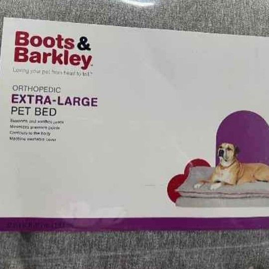 Brand New Boots & Barkley Large Bed Dog