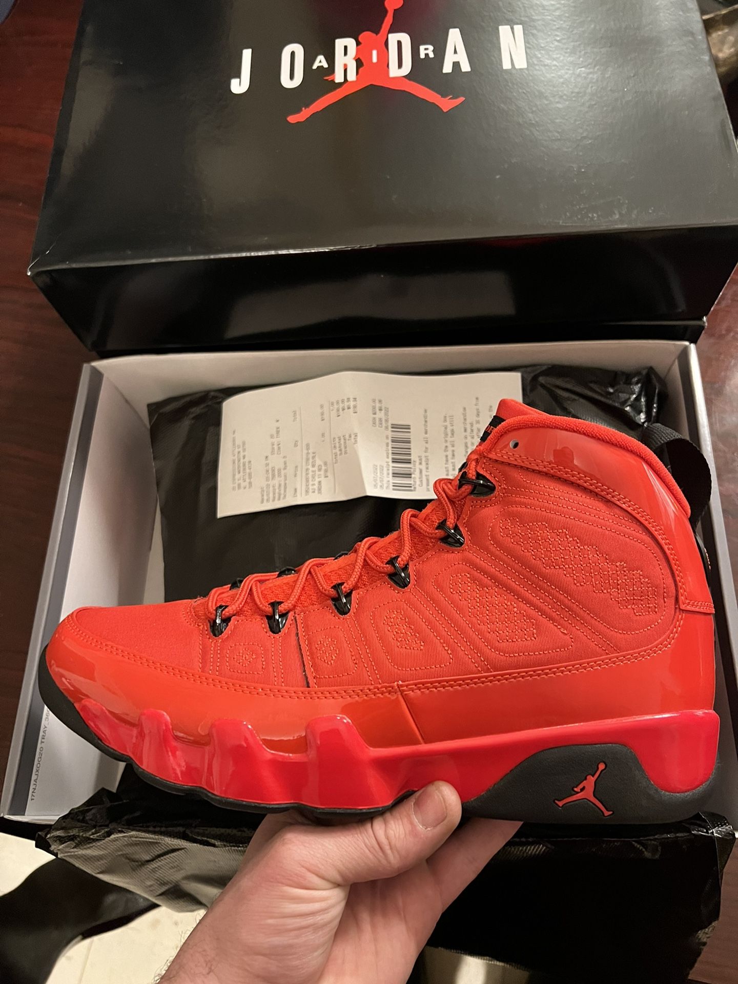 Jordan 9 Retro Chili Red. Size 11