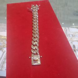 10k Gold Cuban Bracelet 