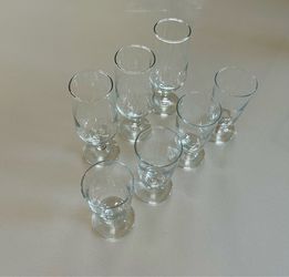 Set of 7 Small Stemmed Glasses – Vintage Style