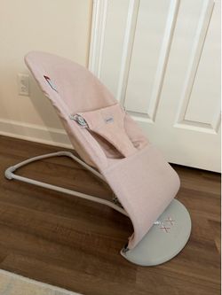 BabyBjörn Bouncer Bliss – Light Pink – Excellent Condition