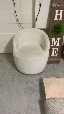 Modern Swivel Chair