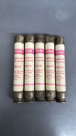 Gould Shawmut Tri-onic TRS 1 R
