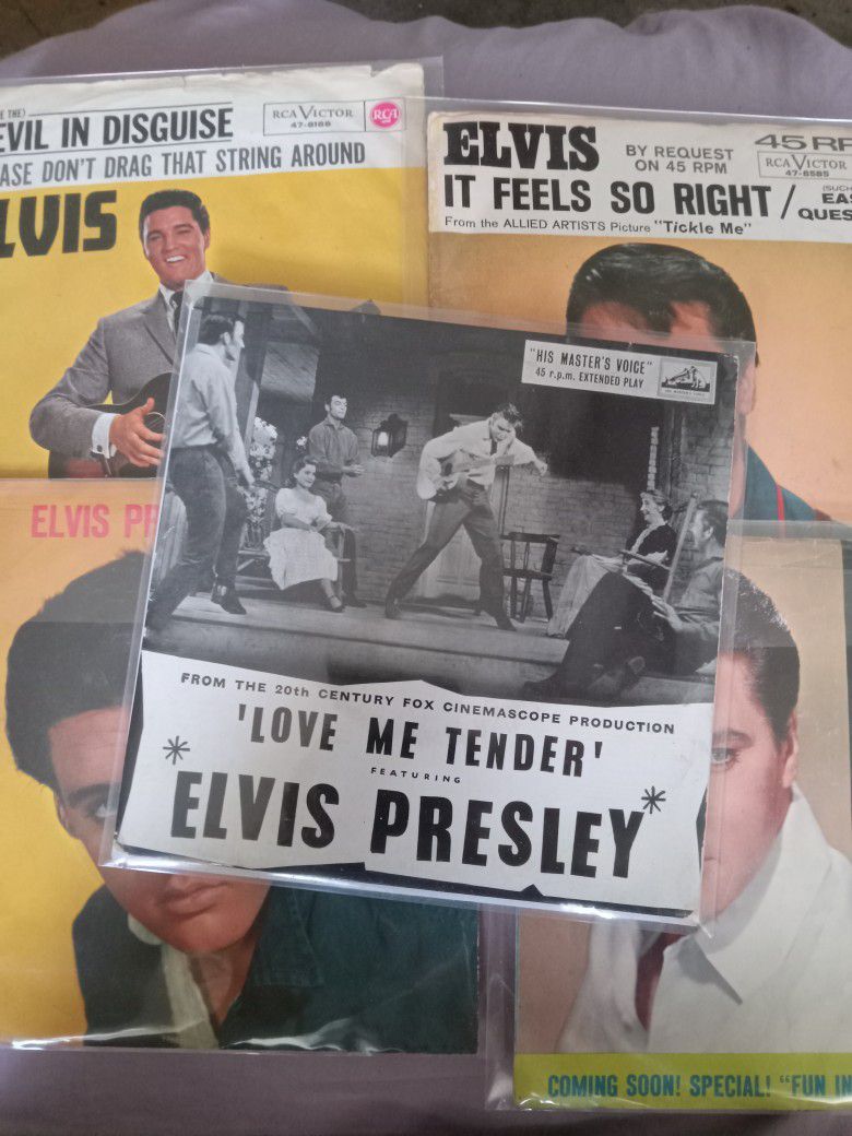 Huge Lot 50+ Original Vintage Elvis Presley Vinyl Records With Picture Sleeves