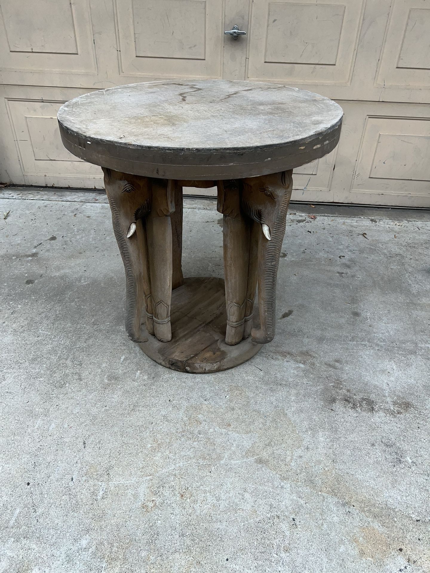 WOODEN ELEPHANTS TABLE