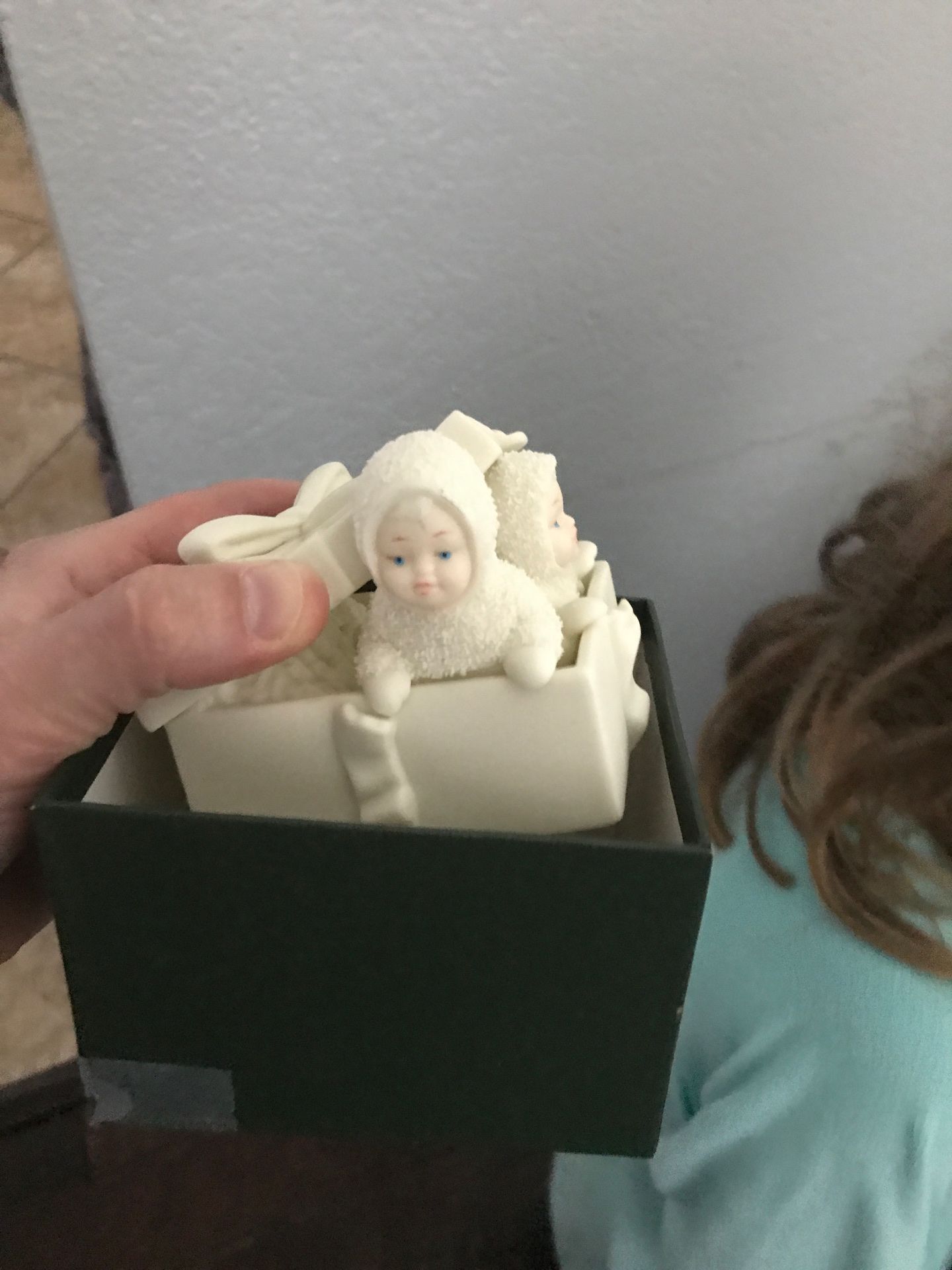 Snowbabies figurines “winter surprise”