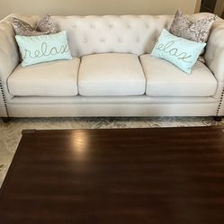 Living Room Furntiure