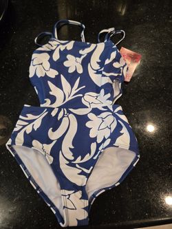 Girl Size 10 Bathingsuit. Brand New With Tags.