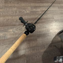 Abu Garcia New Hakai 101 Lefty Fishing Combo 7’ ML 6-14 Lb Casting Fishing Combo 