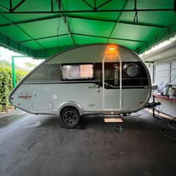 RV Trailer NuCamp 