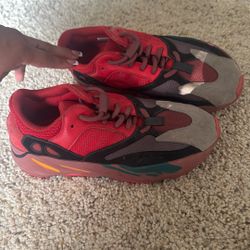 Yeezy Boost 700 