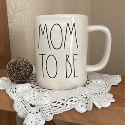 Rae Dunn Mom To Be Mug