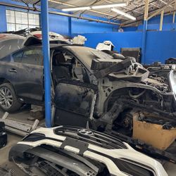 2017 Infinity 3.0 Q50 Part Car 