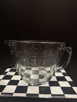 Pampered chef 2 Qt. Cup Measuring Mixing Bowl / Cup No Lid
