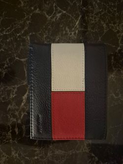 Tommy Hilfiger Men's Premium Leather Double Billfold Passcase Rfid Wallet Navy