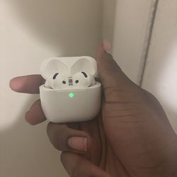 AirPods model 4