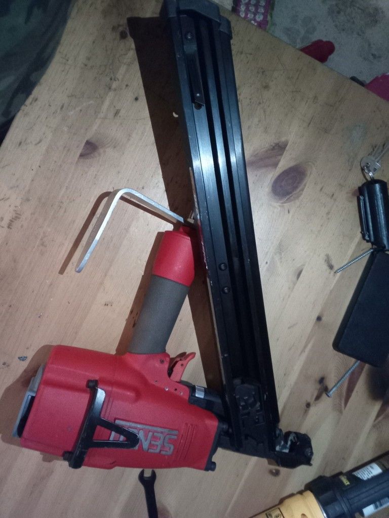 Seneca Nail gun