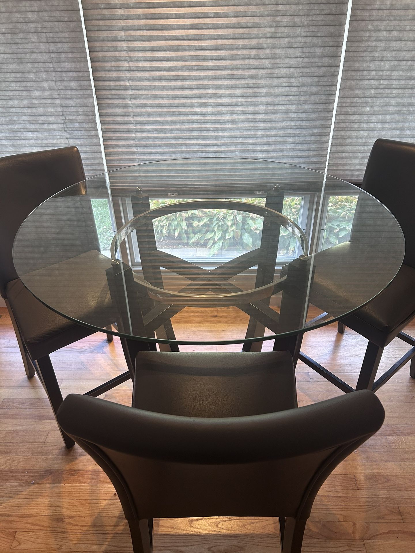 Round Glass Table And 4 Chairs