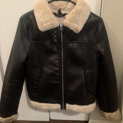Women Coat Size Small 
