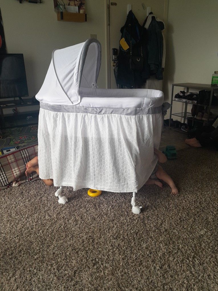 Newborn Bassinet