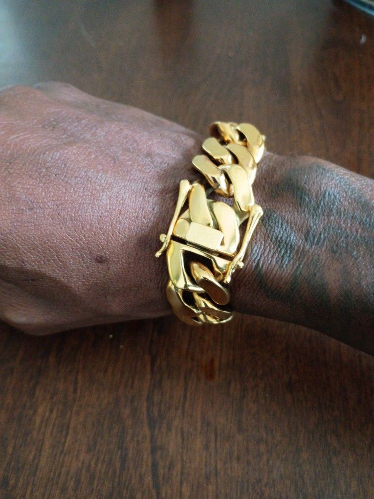 22 Mm Gold Stainless Steel Cuban Miami 