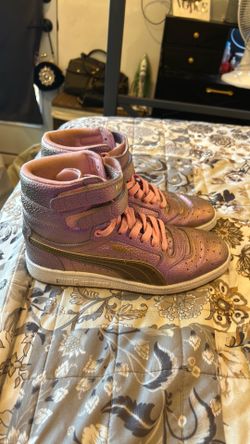 Pumas size 7y