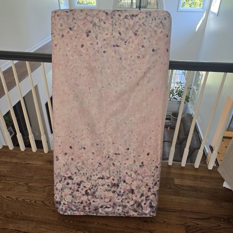 Crib Matress With Sheet And Mattress Cover