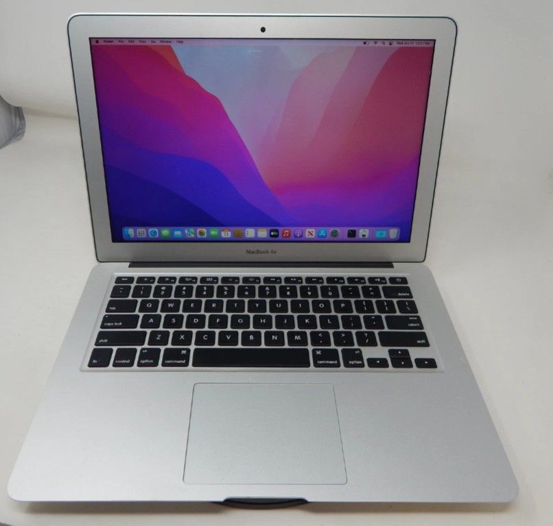 Apple MacBook Air A1466 Laptop Intel Core i5 4GB 128GB SSD macOS Monterey