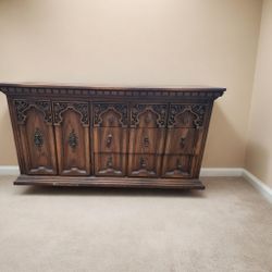 Vintage Broyhill Sideboard (or Credenza/buffet), Featuring Ornate Moorish- or Spanish Revival-style Arched - Good - Carrollton, TX