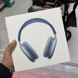 Apple Airpods Max Headphones Blue! Finance For $50 Down Payment!!
