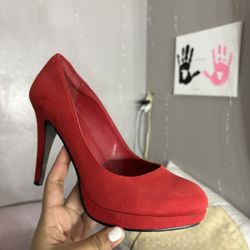 HEELS FOR CHEAP!! :)
