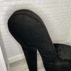 BLACK VELVET HIGH HEEL STILETTO VANITY SHOE CHAIR